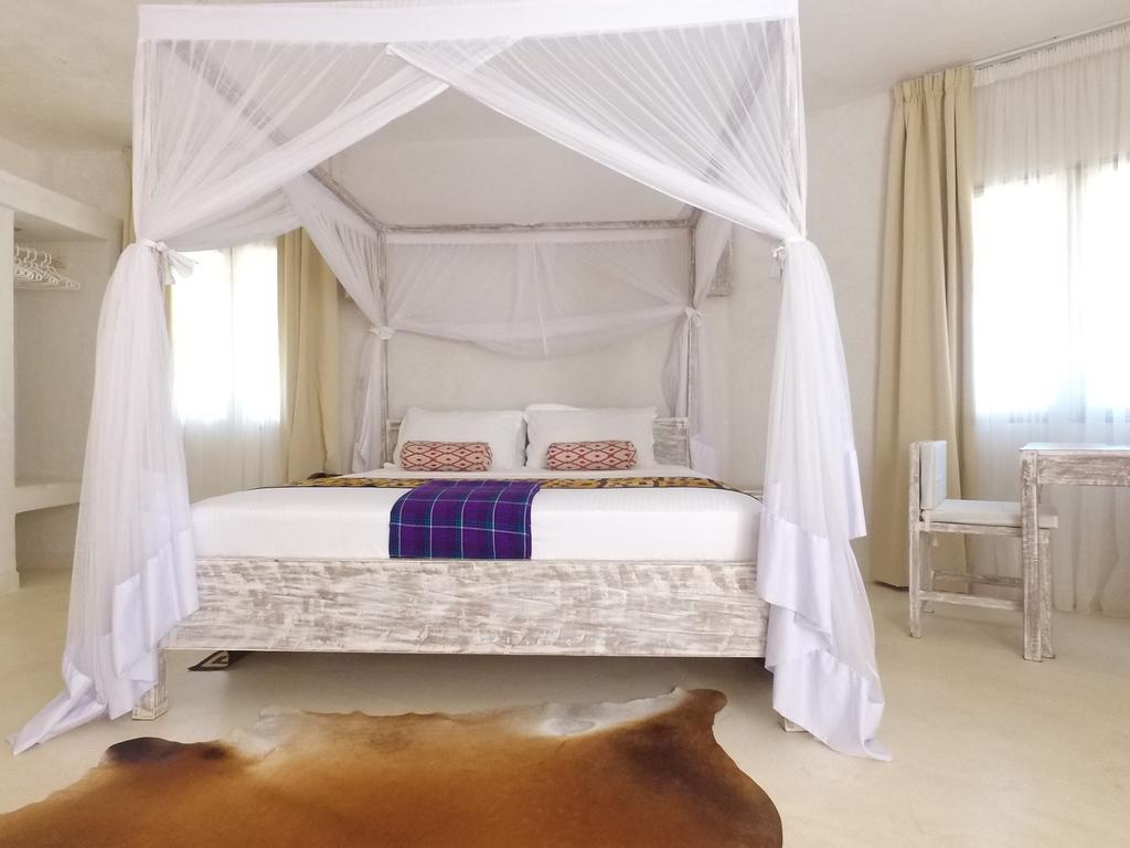 The Luxury 4*