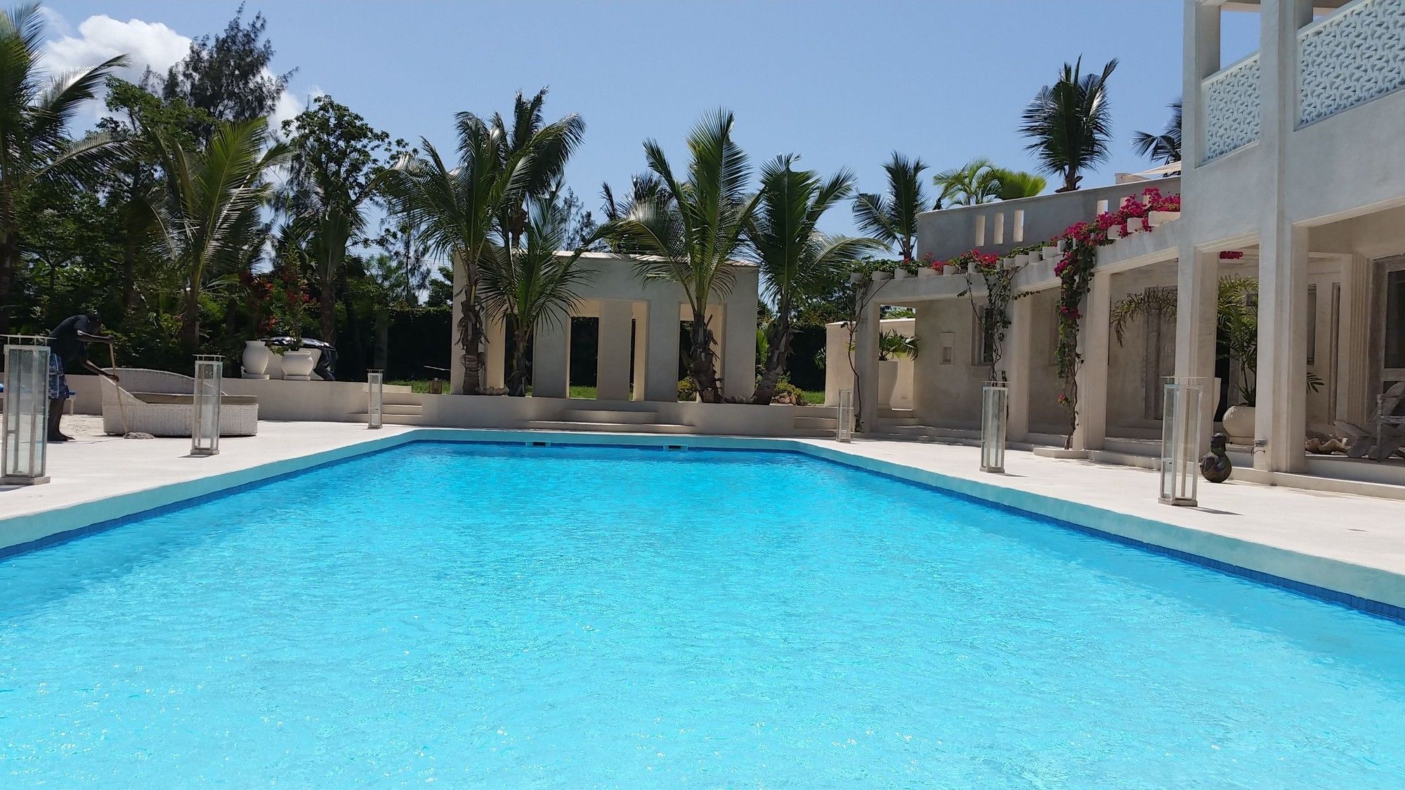 The Luxury 4*